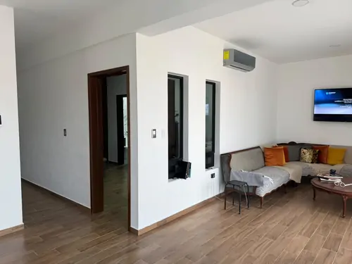 Condominio de 3 recámaras con alberca en segundo piso