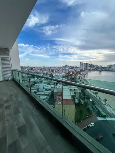 Condominio frente al mar en Torre eMe, Mazatlán
