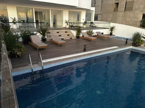 Condominio amueblado en renta anual frente a la playa | Playa Brujas
